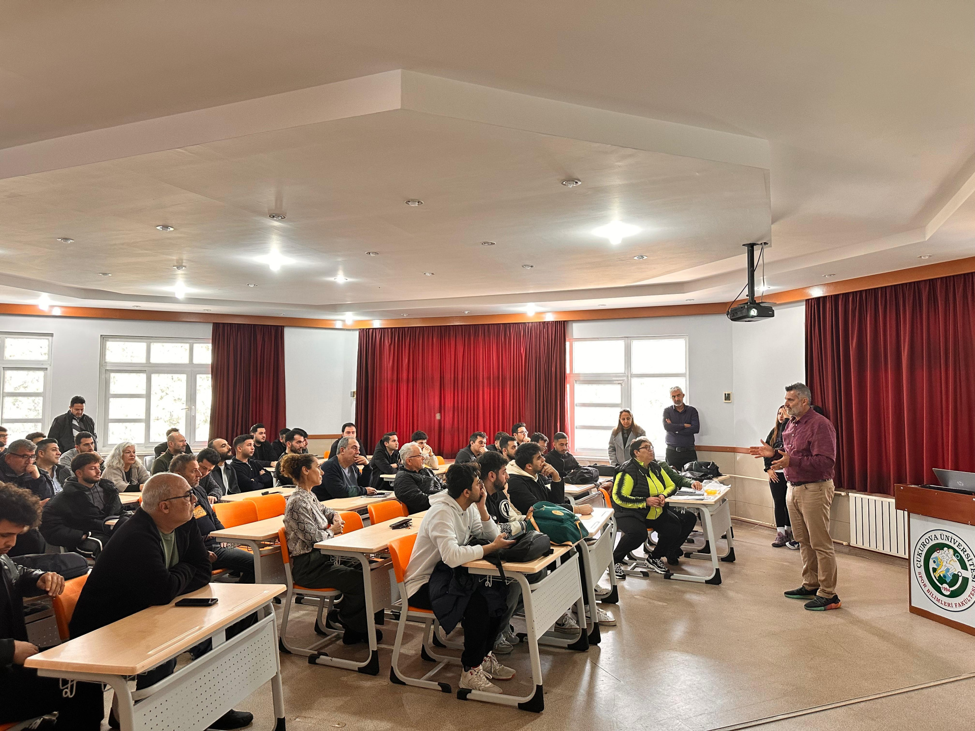 25.02.2026 tarihinde 2025-2026 Bahar Yarıyılı Çukurova Üniversitesi Rektörlük ÜNİLİG kura çekimleri fakültemiz toplantı salonunda gerçekleştirildi.